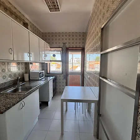 Faria Guimaraes 356 דירה